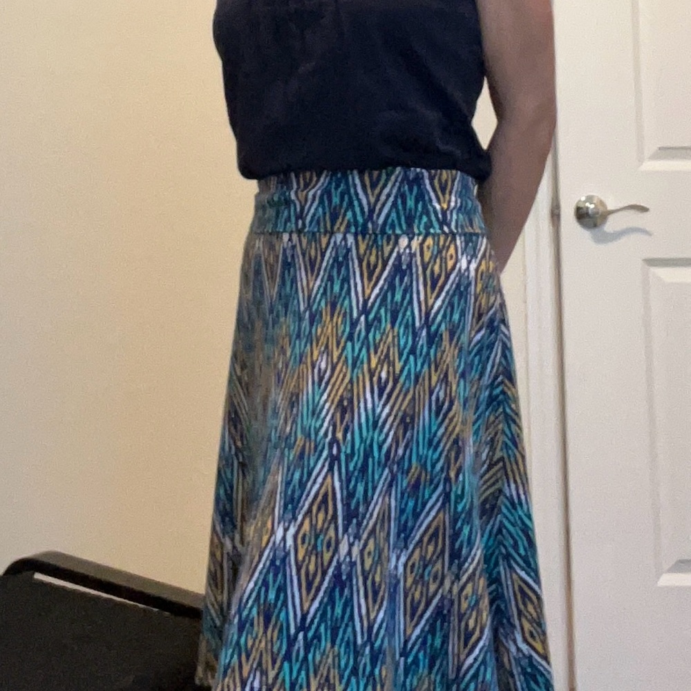 LulaRoe midi yoga skirt, Size Large.